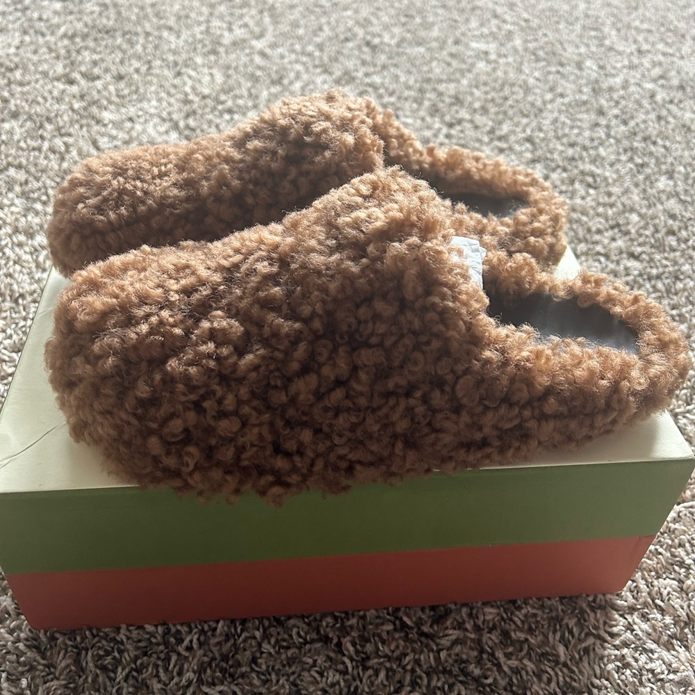 Marni Fussbett Sabot Shearling Mules